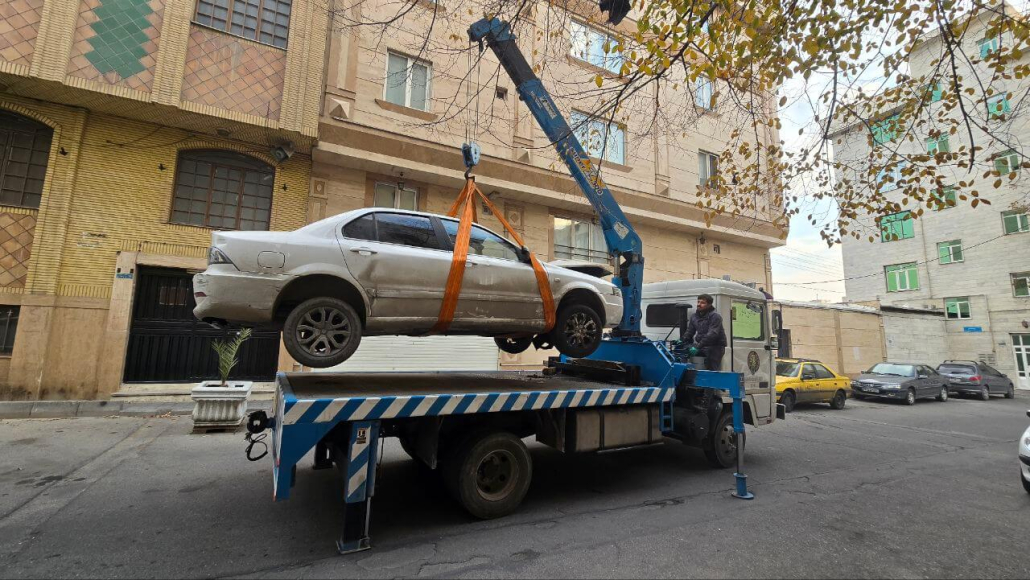 حمل خودرو با جرثقیل